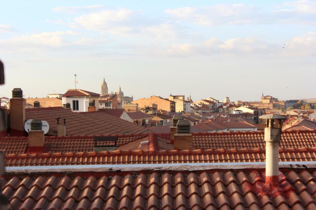 Vut Skyline Apartment Segovia Bagian luar foto